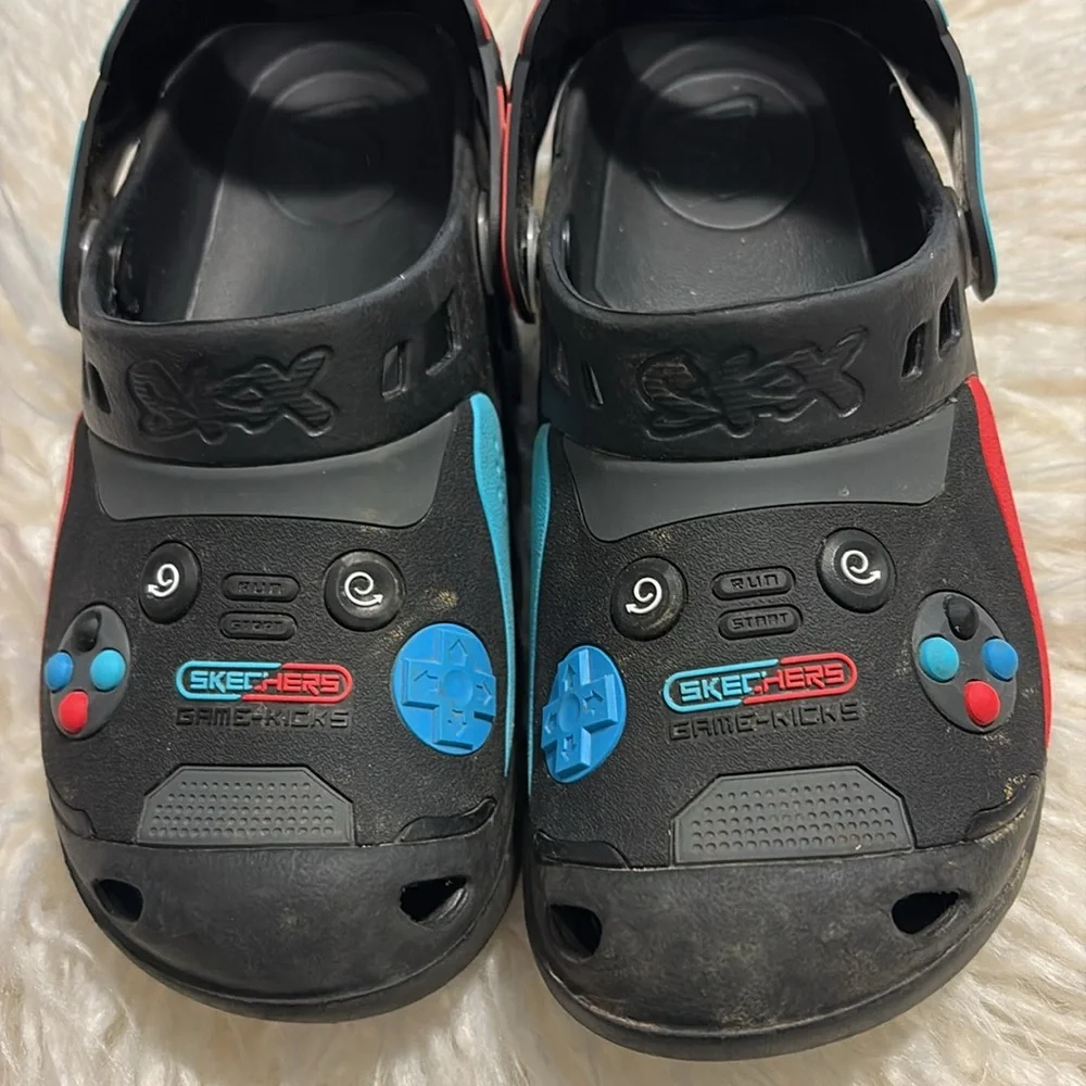 Skechers light up foamies! - Picture 4 of 8